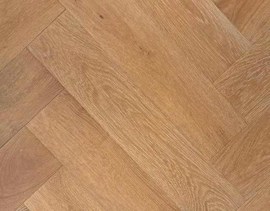 LT-blog-vs-engineered-timber